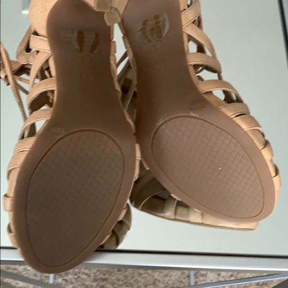 Heels - Picture 6 of 8